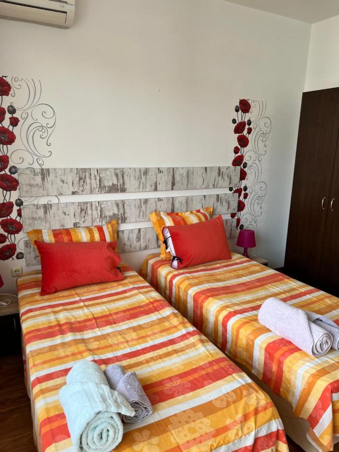 Orange Apartments Pomorie Luaran gambar